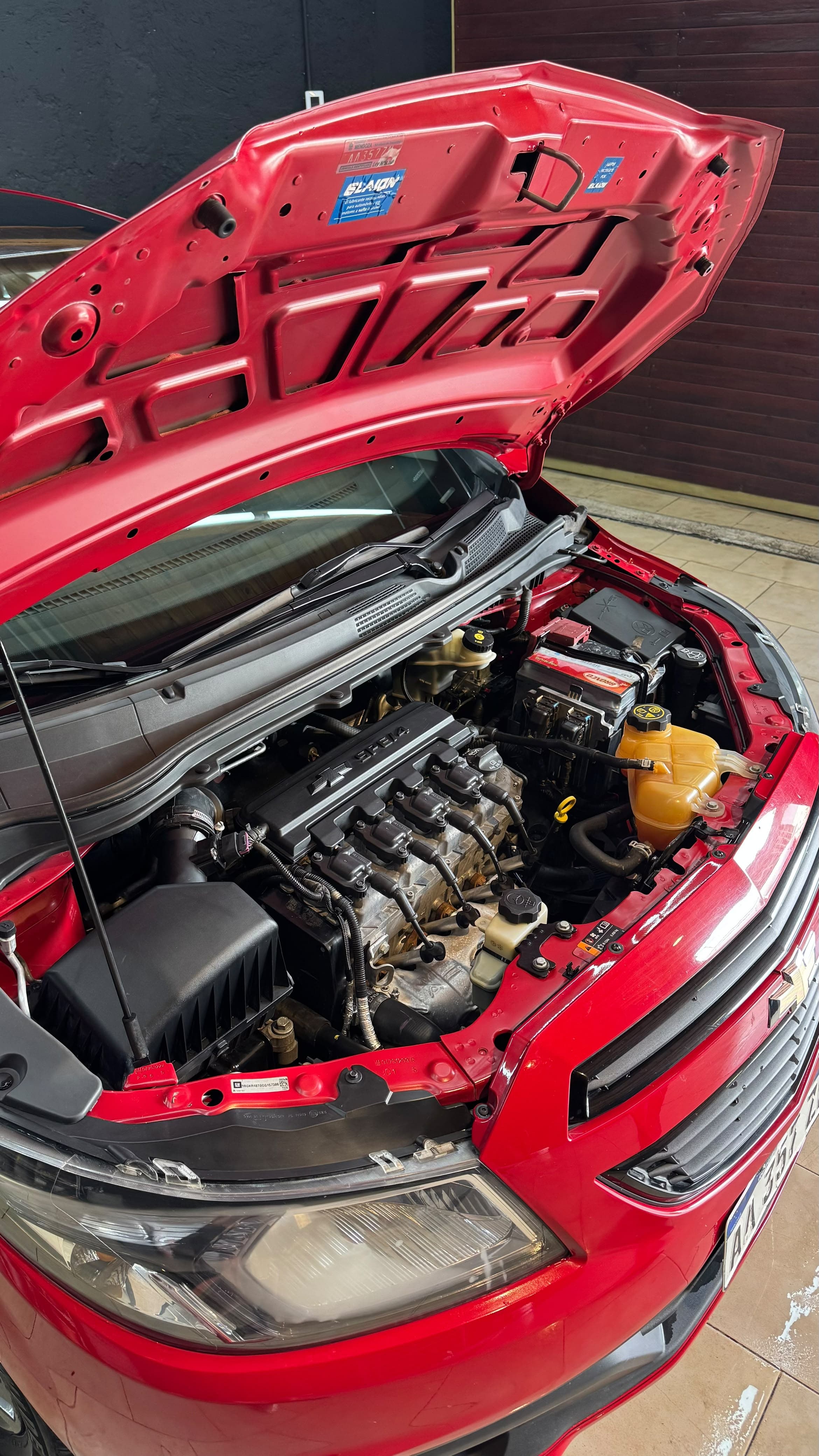 Motor de auto — después del lavado de motor
