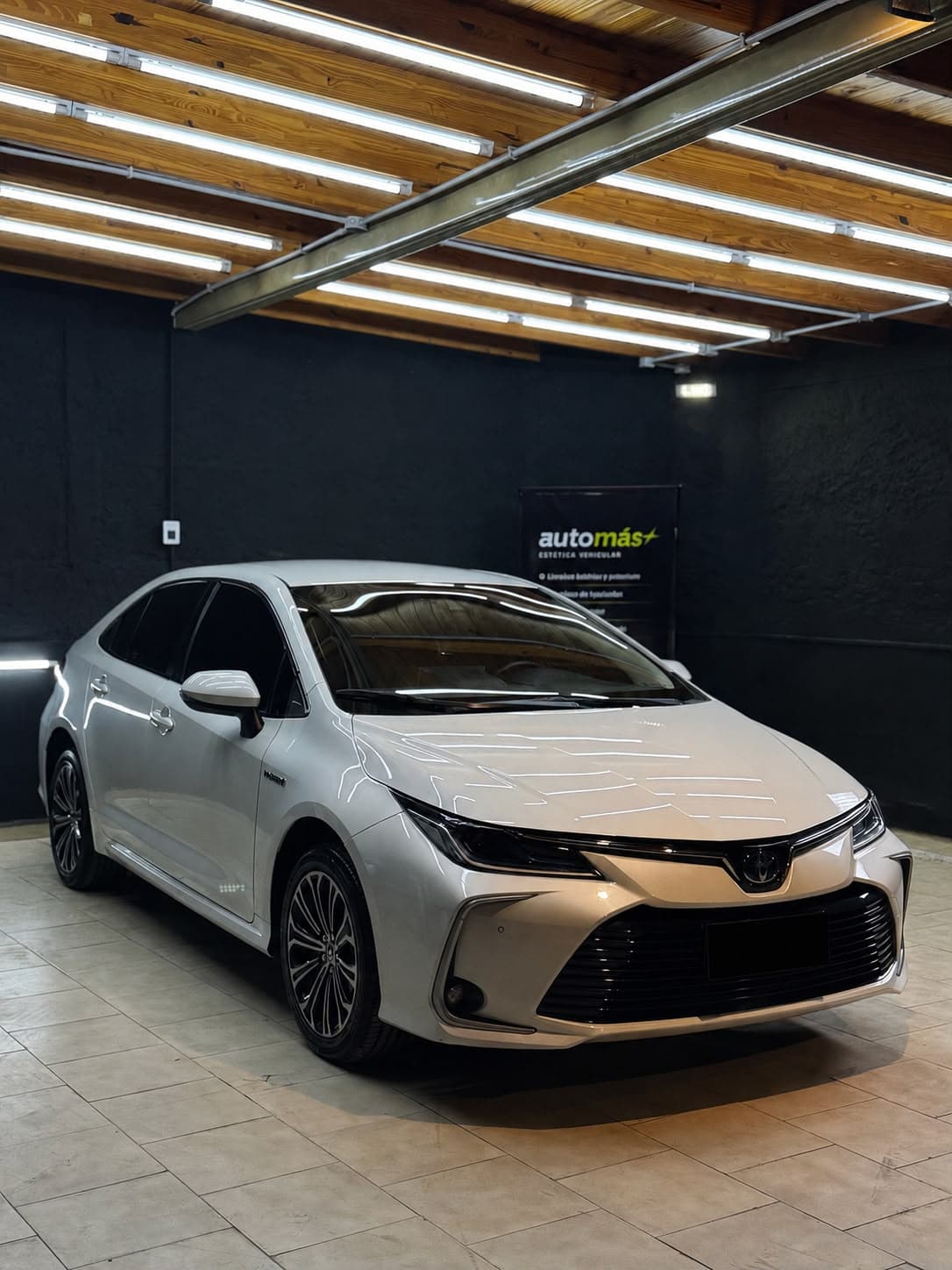 Toyota Corolla terminado en el taller de Automás